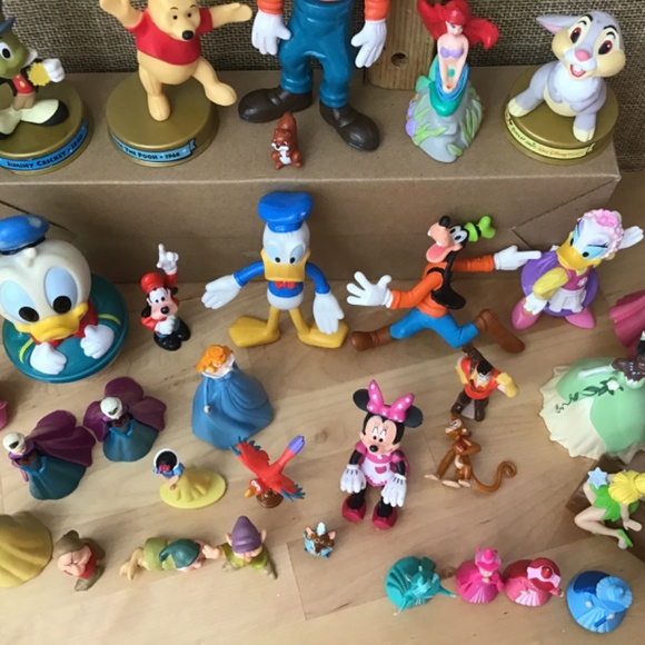 Disney Figurines Lot - Picture 10 of 12